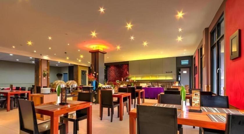 Plan B Hotel Padang  Luaran gambar