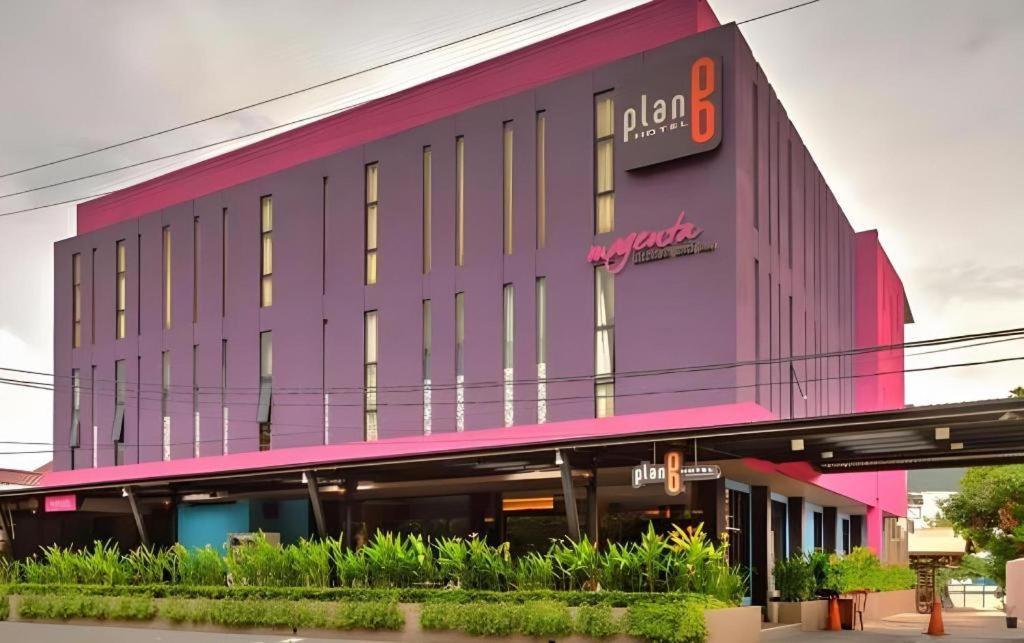 Plan B Hotel Padang  Luaran gambar